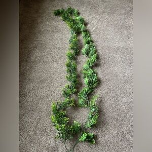 2 Greenery Garlands